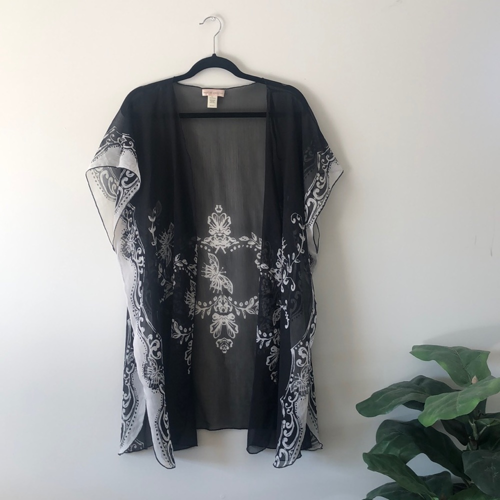 Band of Gypsies sheer black and white kimono